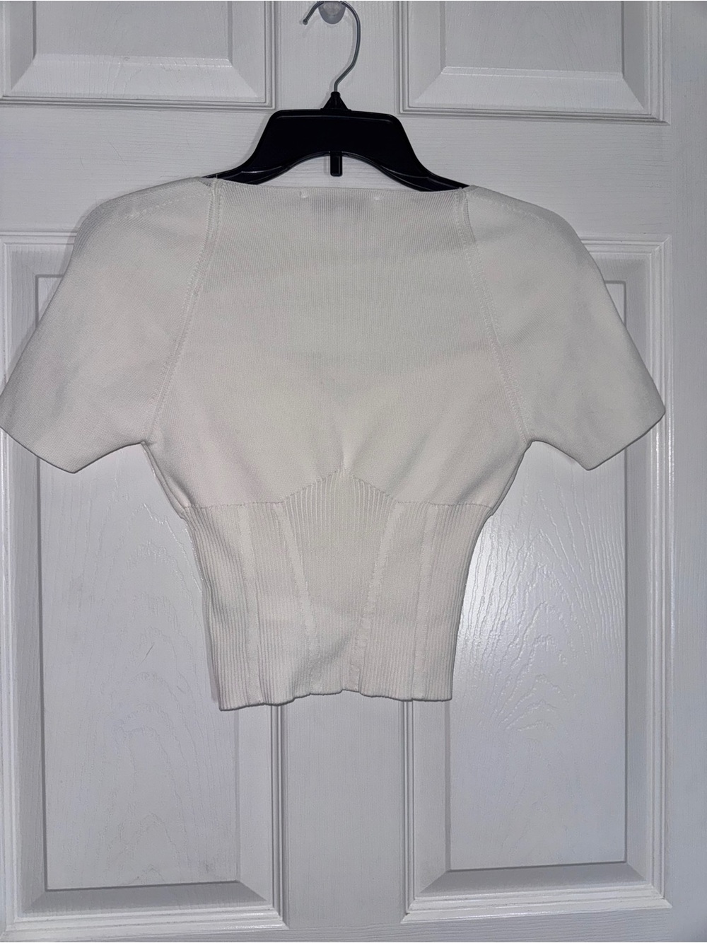 2.7 AUGUST APPAREL Cream Short Sleeve Sweetheart-Neck Ribbed Crop Sweater XS - Picture 6 of 6